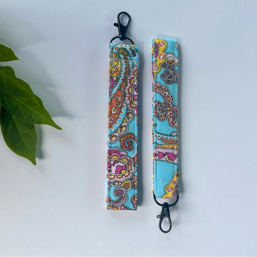 Handmade Keychain Wrislets - Picture 4 of 8